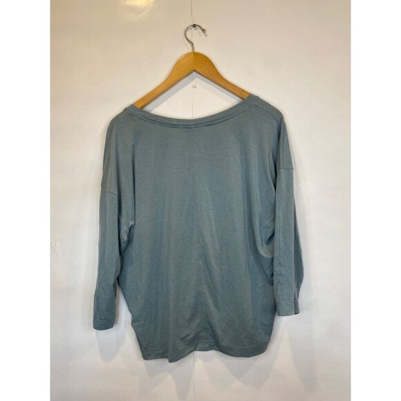 Athleta Medium Sage Green Embody Twist Front Top Crop Length 3/4 Sleeves - Picture 6 of 6